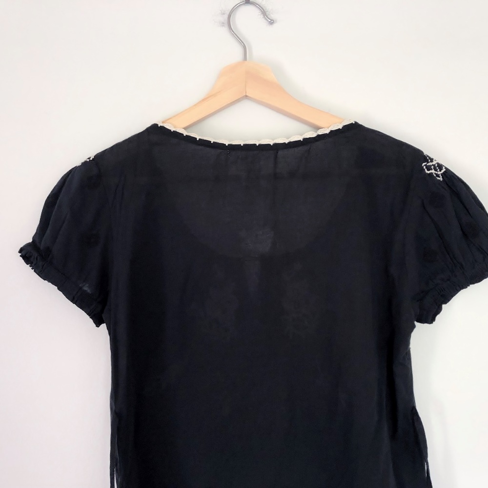 Charlotte Russe Embroidered Boho Babydoll Top - Picture 5 of 6